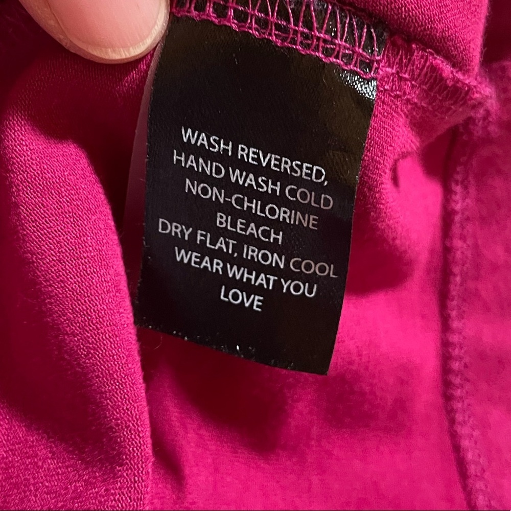 Torrid magenta spaghetti strap tank w/ crossed strap neckline detail plus sz 3x - Picture 6 of 7